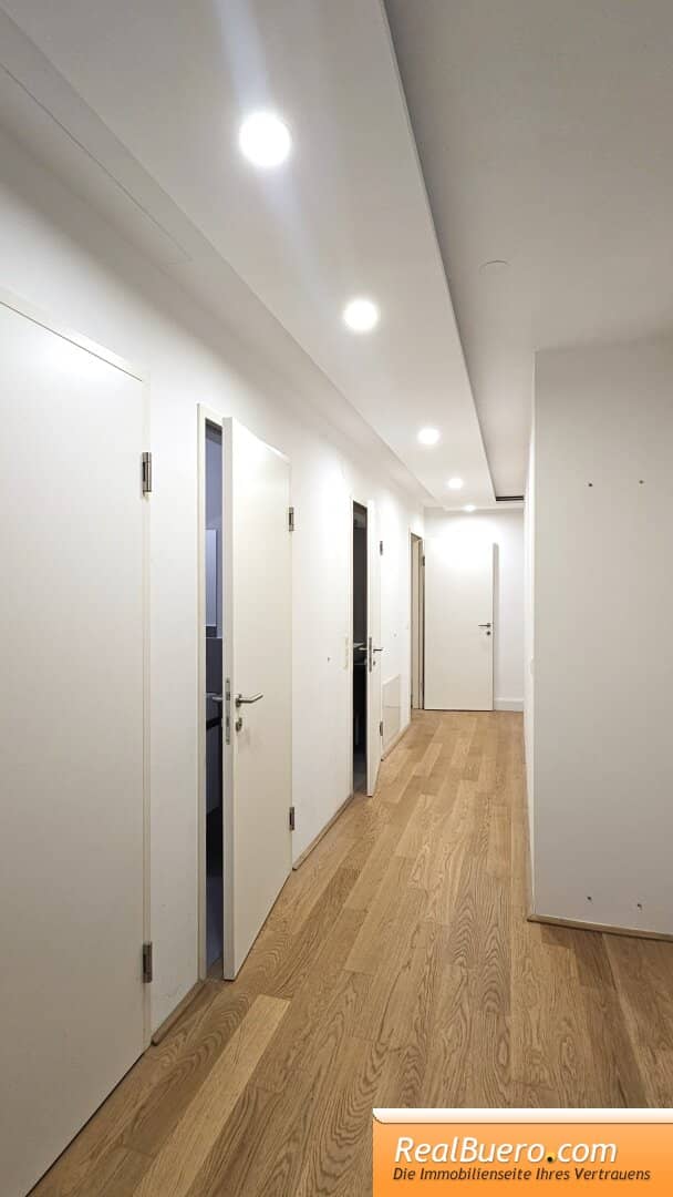 Maisonette with balcony, terrace and optional garage parking near Naschmarkt