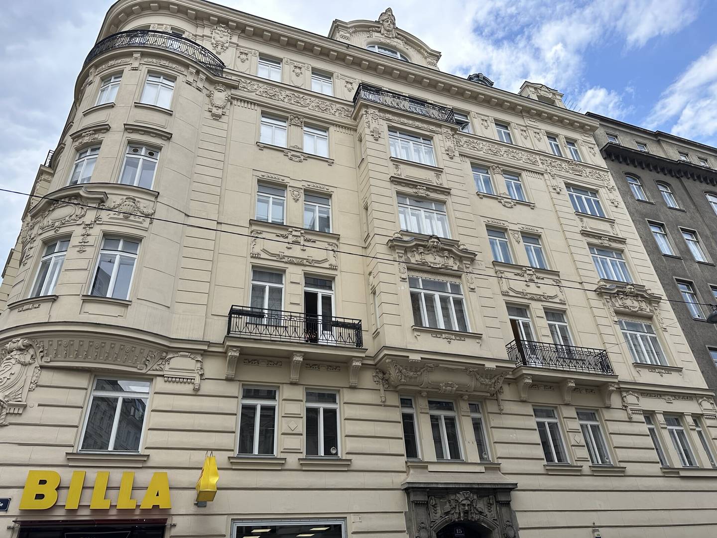 Dachgeschosswohnung mit Dachterrasse und Lift