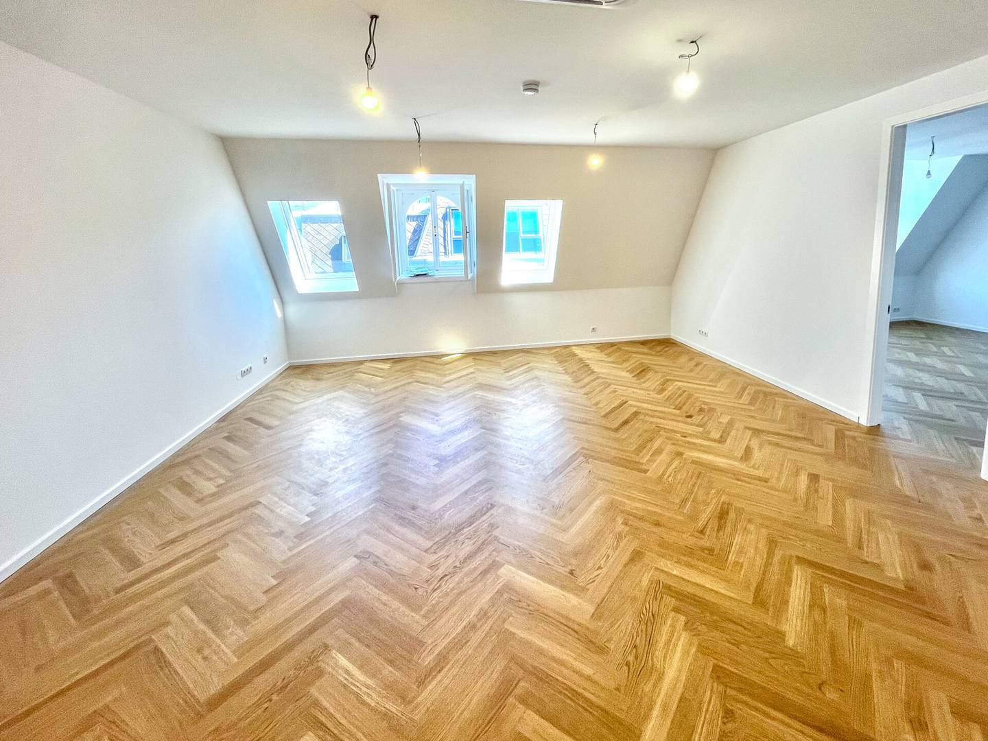 Dachgeschosswohnung mit Dachterrasse und Lift
