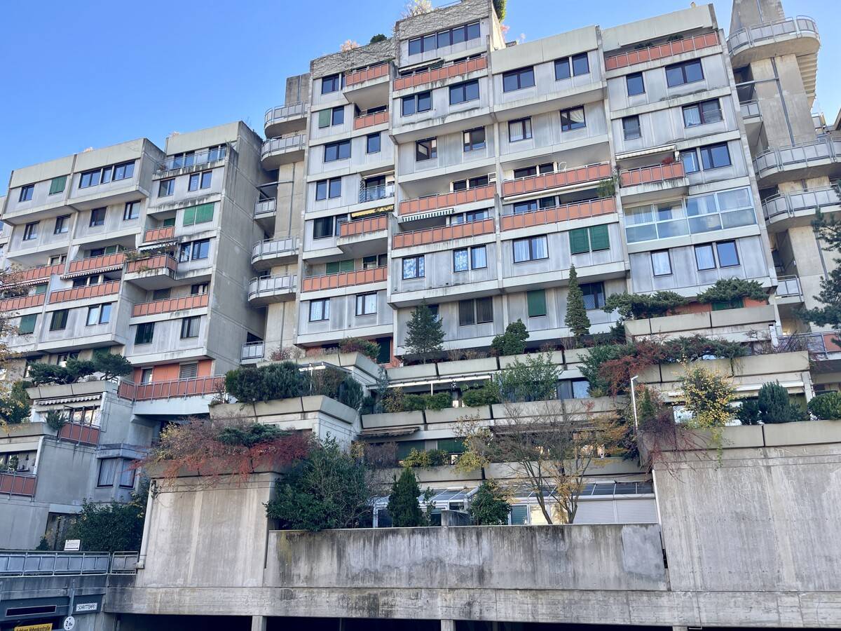 Well kept apartment with two terraces and an elevator