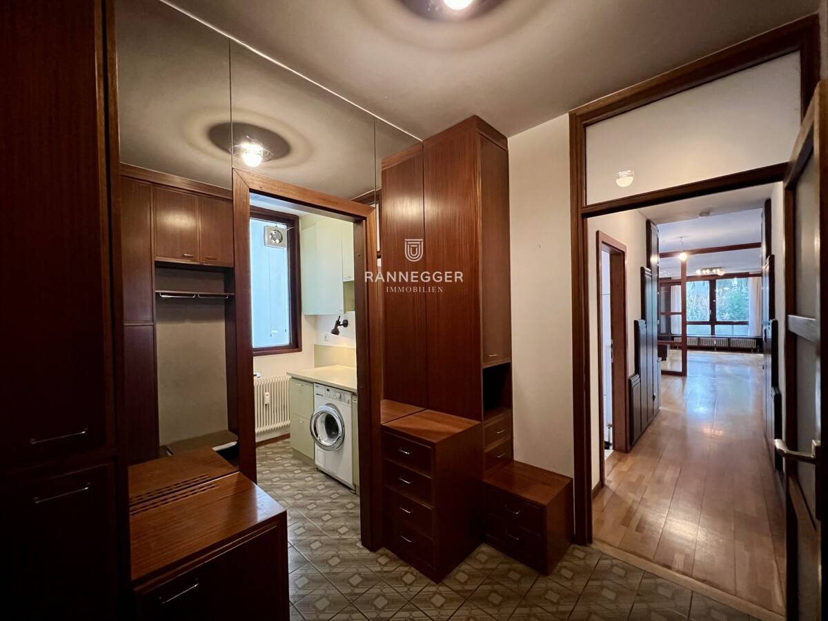 Well kept apartment with two terraces and an elevator
