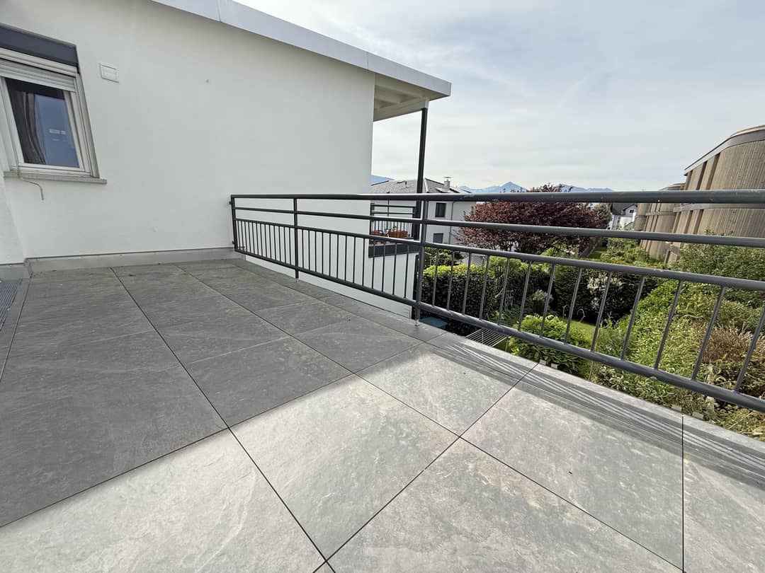 Apartment with sunny terrace in quiet location