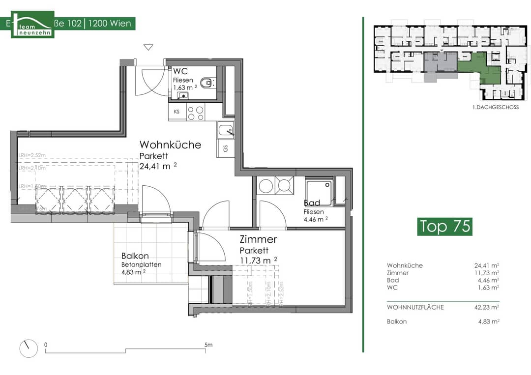 Modern top floor apartment with balcony and fitted kitchen near U6