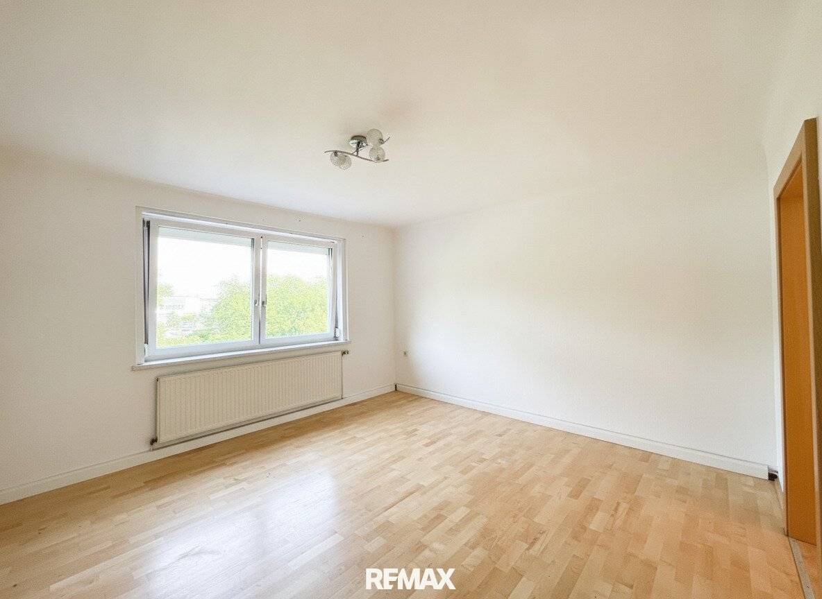 Wohnung mit Grünblick und Garage sowie Kamin