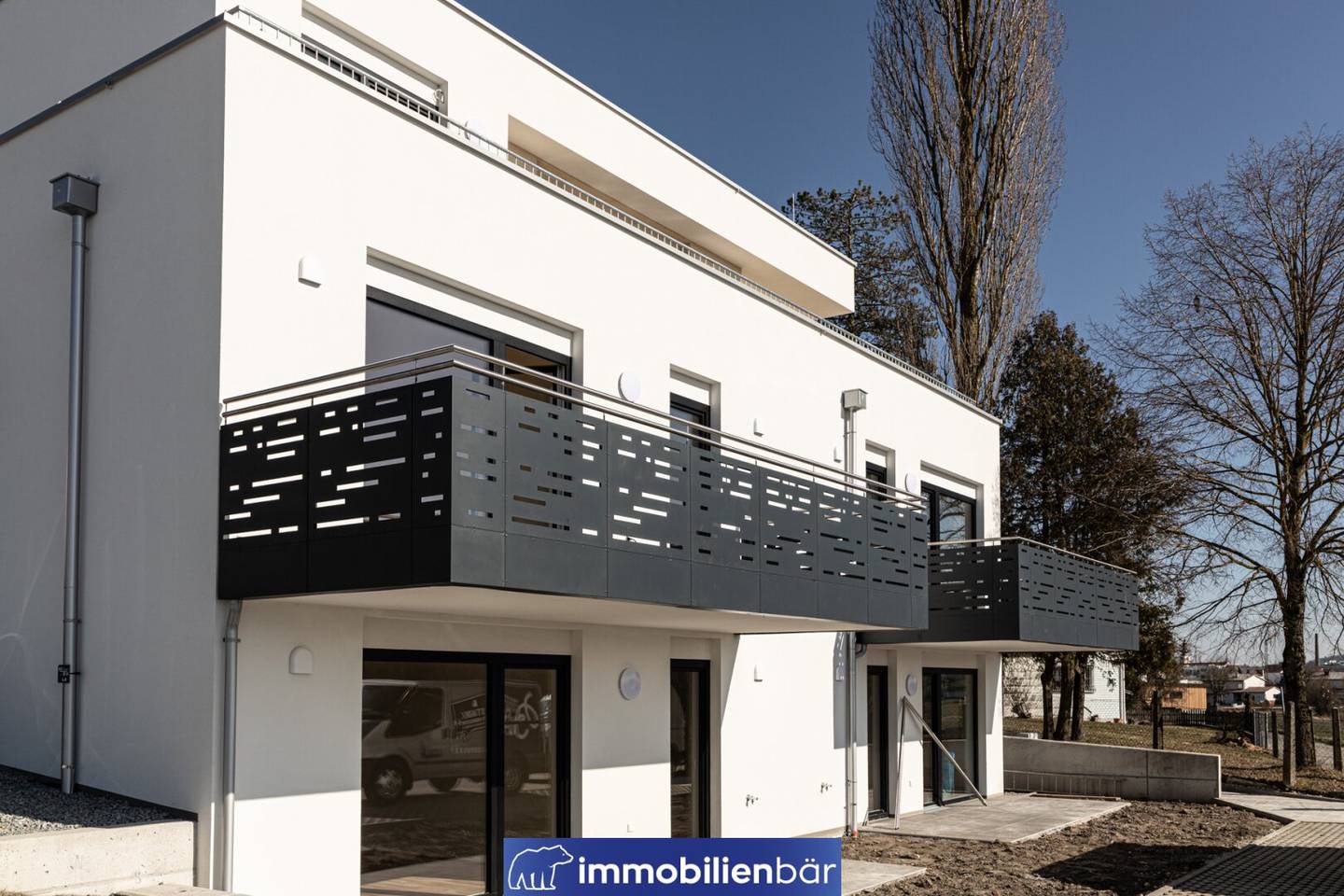 Anlegerwohnung mit Privatgarten und Terrasse