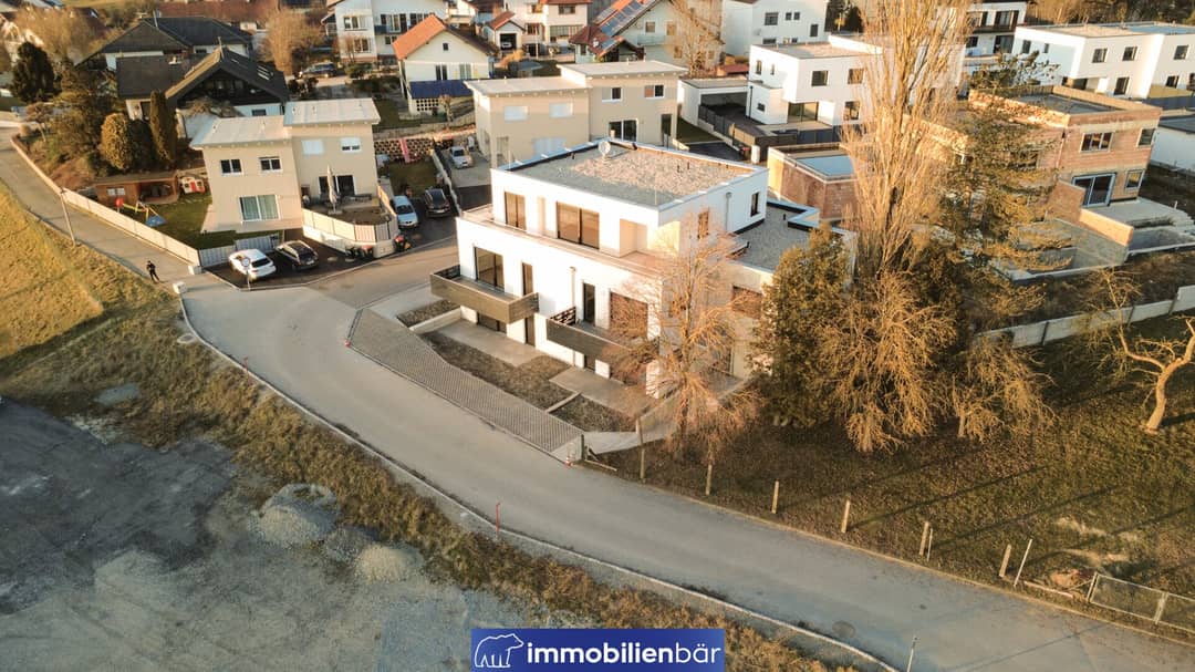 Anlegerwohnung mit Privatgarten und Terrasse