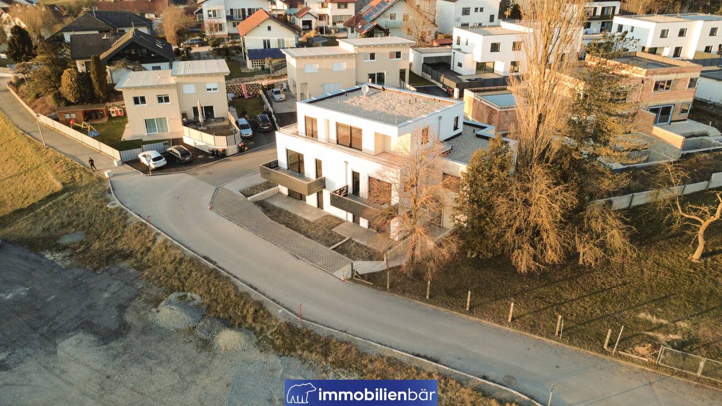 Anlegerwohnung mit Privatgarten und Terrasse