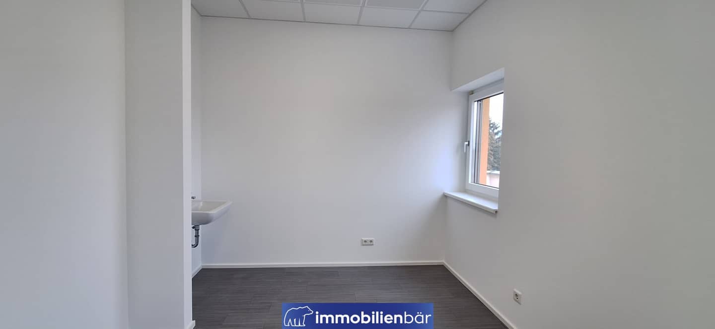 Bright coworking office with terrace and elevator in Peuerbach