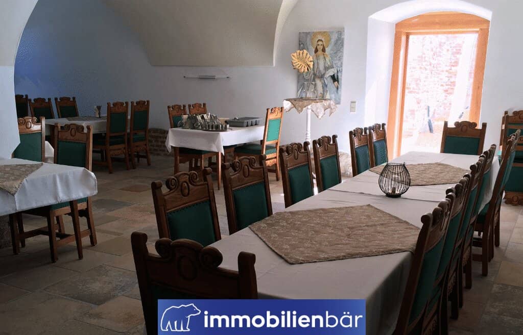 Gastronomy space in renovated castle with guest garden and bar