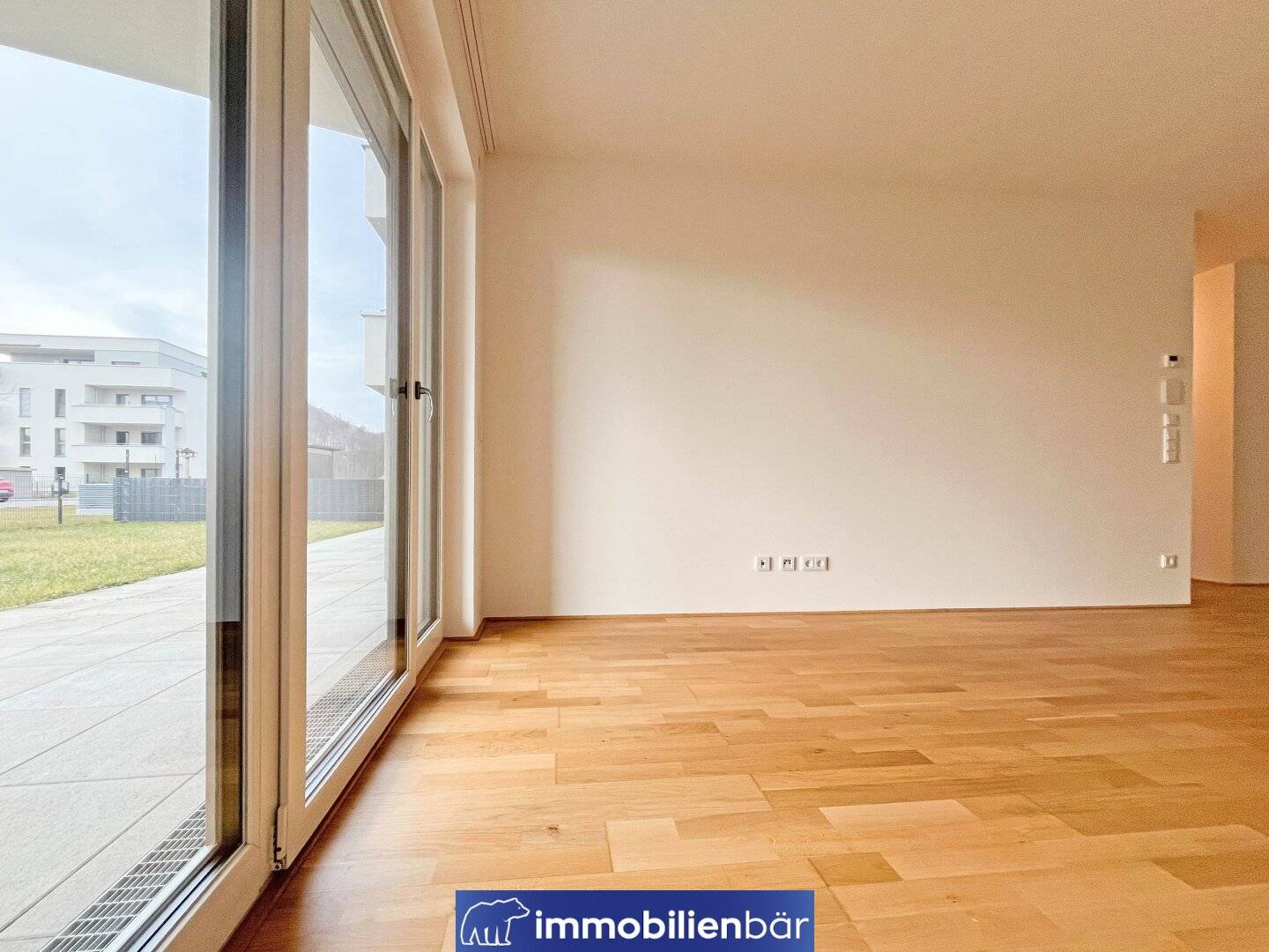 Wohnung mit Bergblick und großzügigem Garten