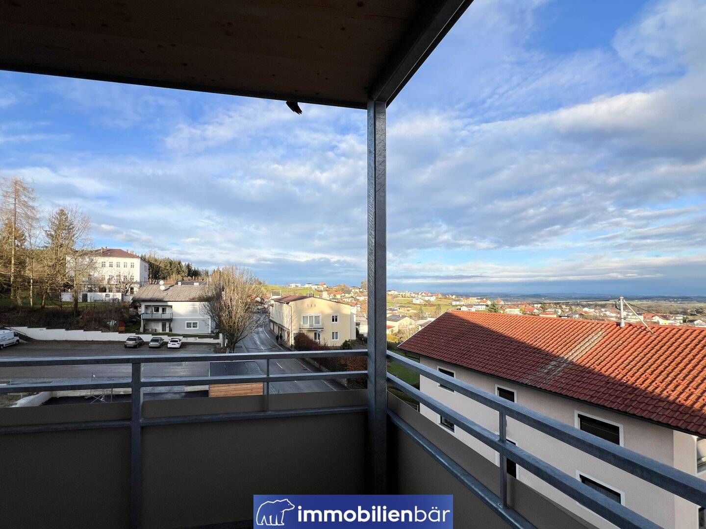 Erdgeschosswohnung hell ruhige Lage Balkon