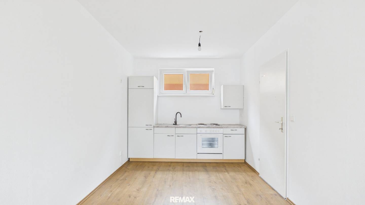 Modernes Reihenhaus mit Garten Balkon und zwei Garagenplätzen