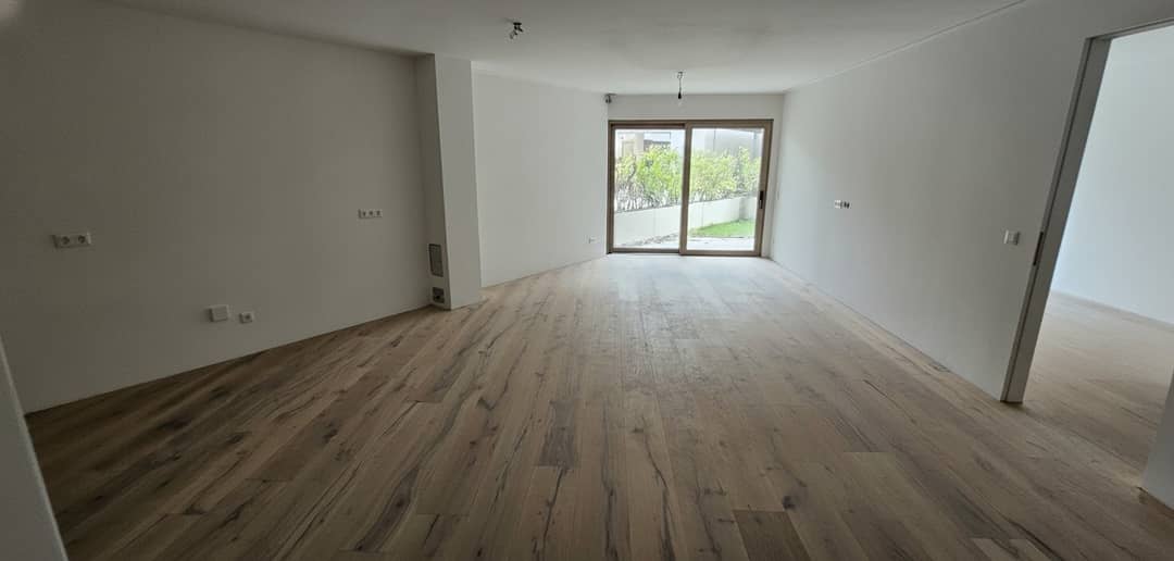 Erstbezug Wohnung mit Terrasse in Baden