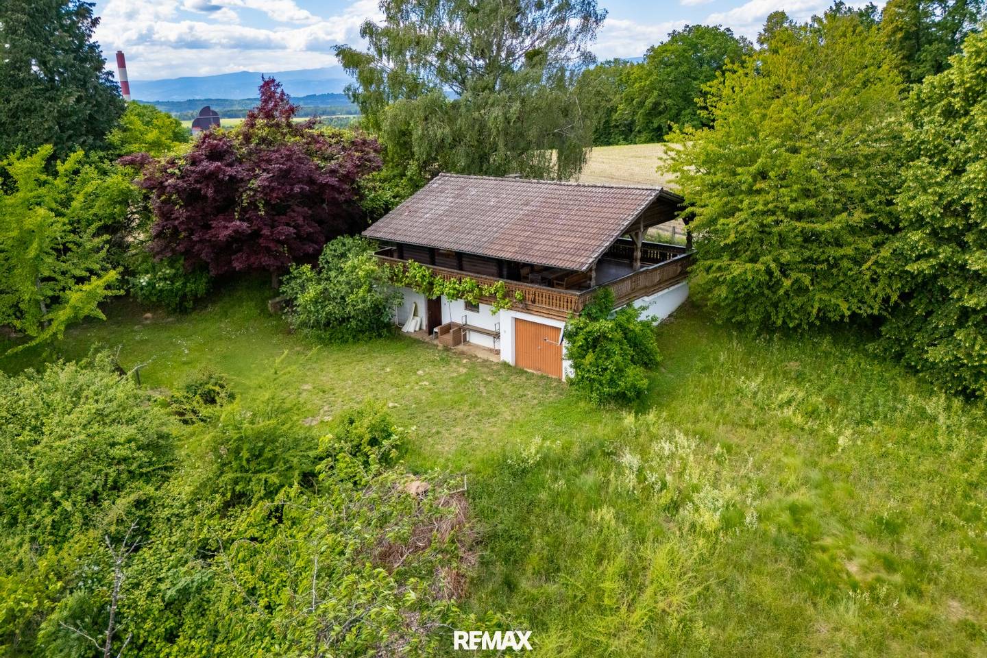 Blockhaus mit 360° Blick und Garage in Alleinlage