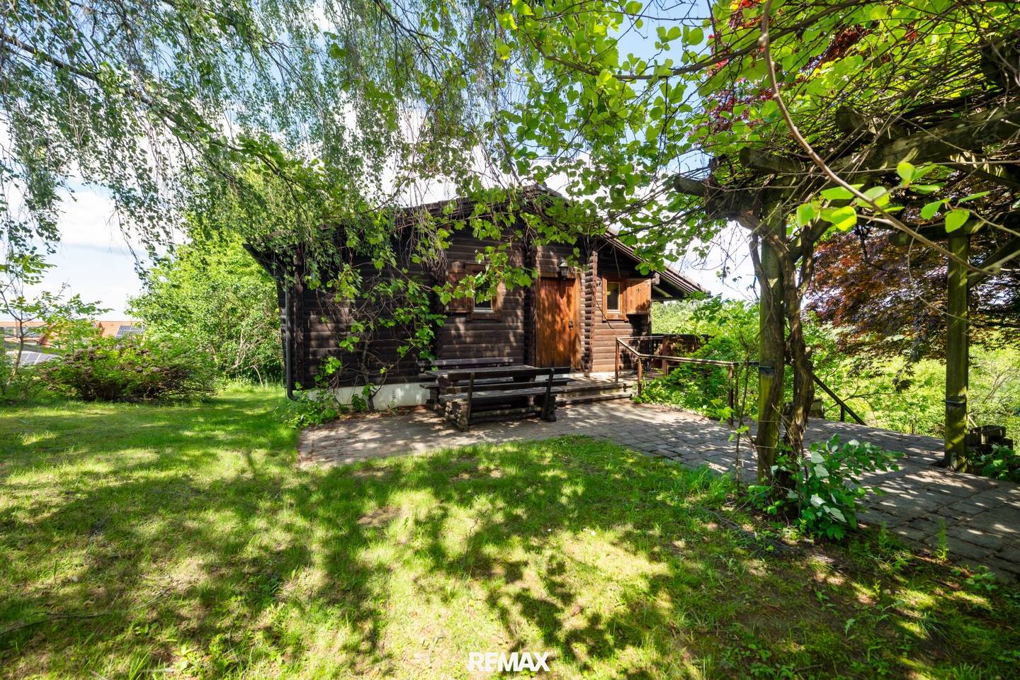 Blockhaus mit 360° Blick und Garage in Alleinlage