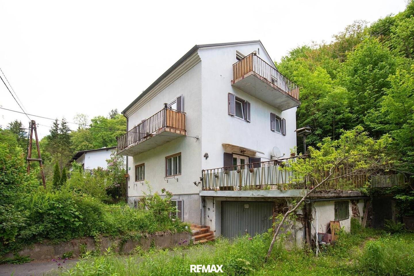 Grundstück mit Altbestand in ruhiger Grünlage