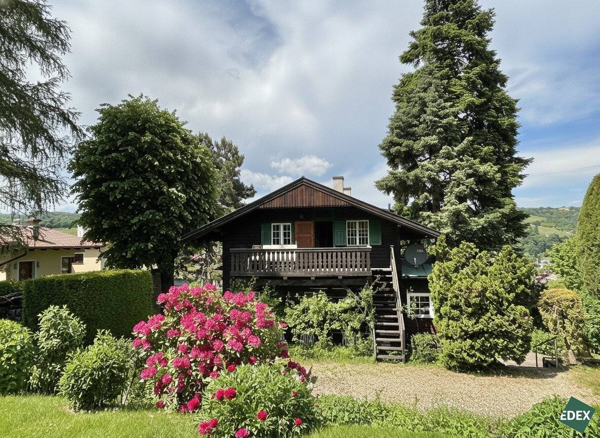 Tirolerhaus with panoramic view and large plot in Weidling