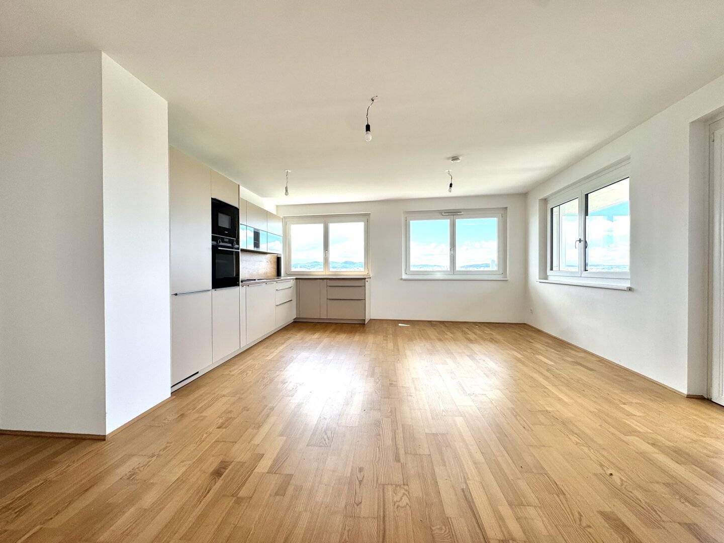 Apartment with a view of the Badeteich Hirschstetten