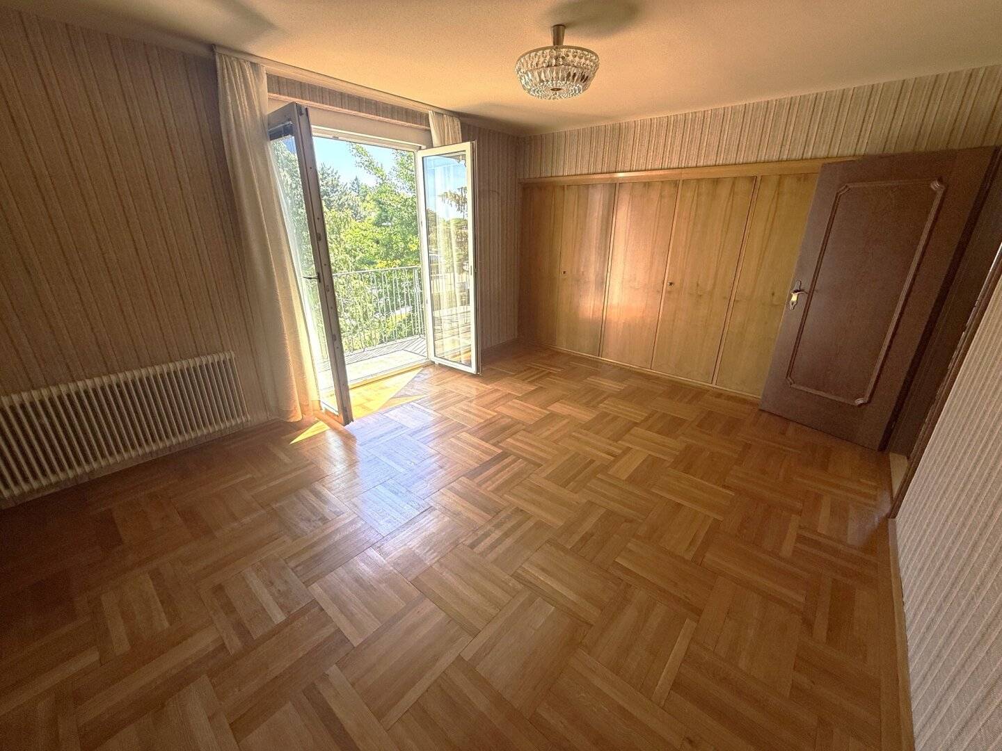 Einfamilienhaus mit Sauna und Terrasse in ruhiger Lage