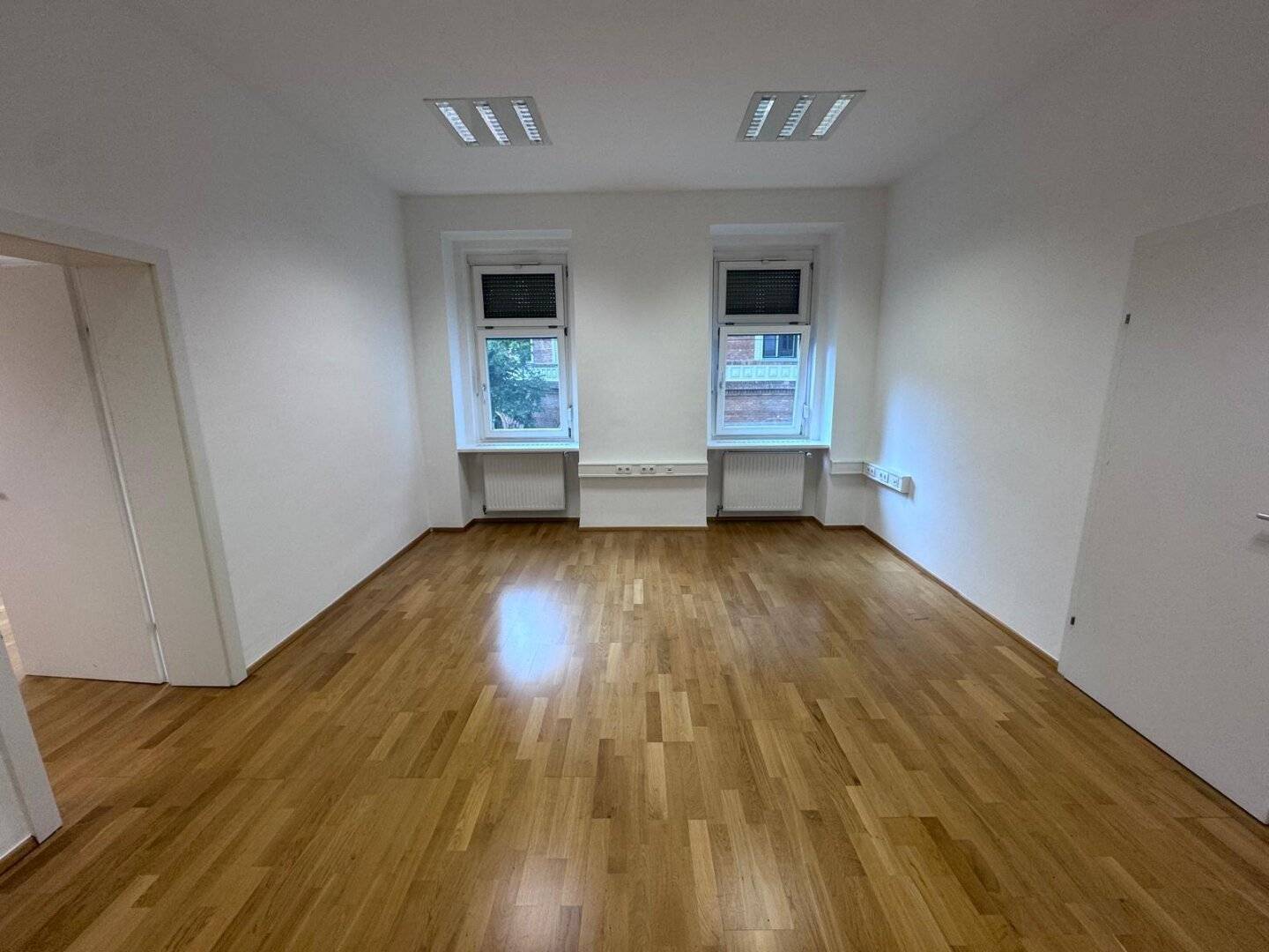 Office Space in Prime Location near Votivkirche