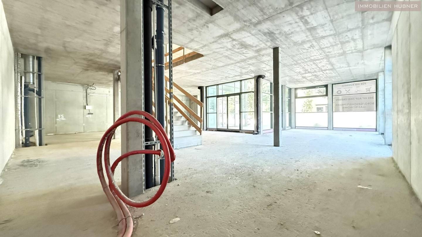 Flexible gastro space near Kagraner Platz
