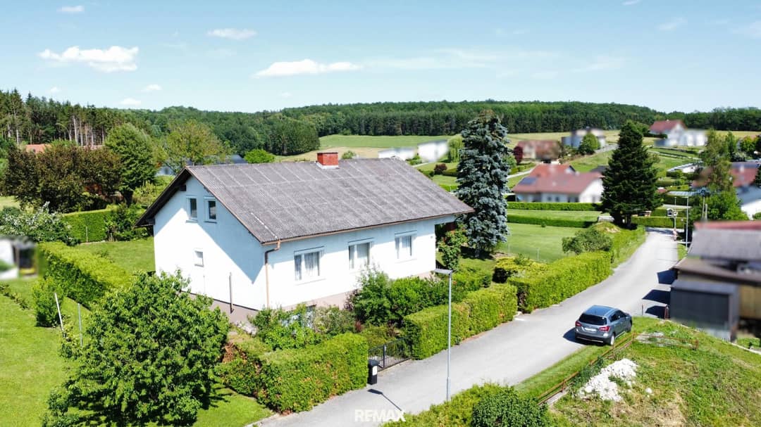 Einfamilienhaus mit Garten und Ausbaupotenzial in sonniger Lage