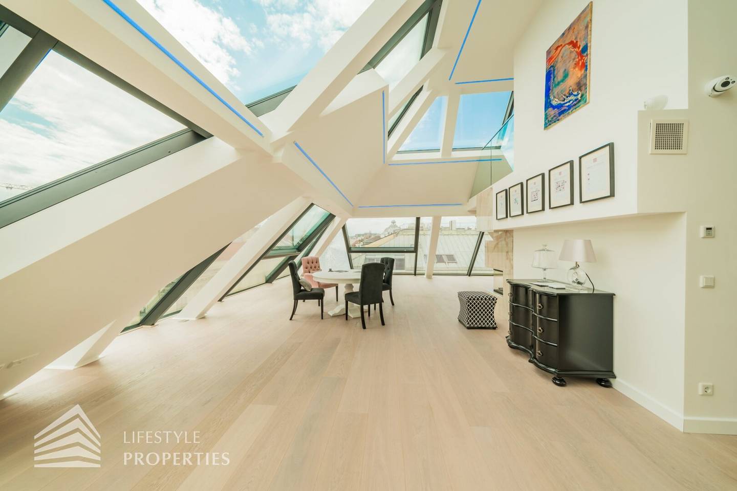 Luxurious Dachgeschosswohnung near Stephansplatz