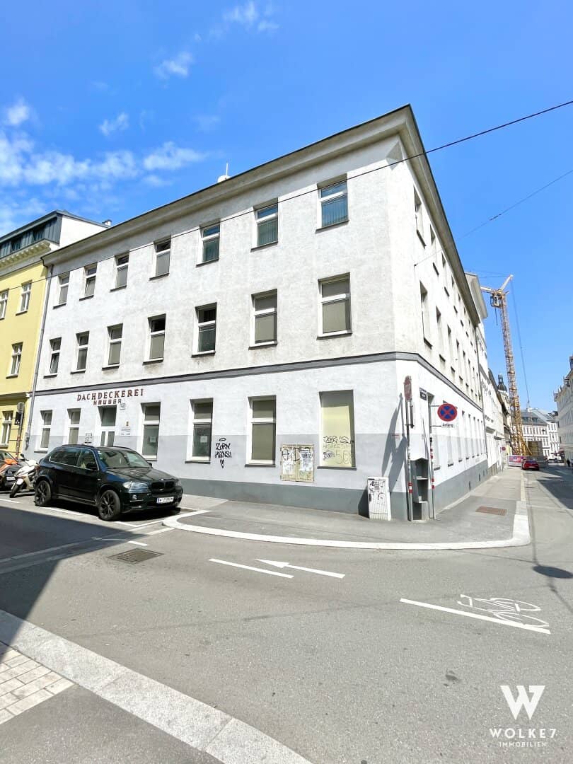 Eck-Zinshaus mit Dachgeschoss-Potential nahe Elterleinplatz