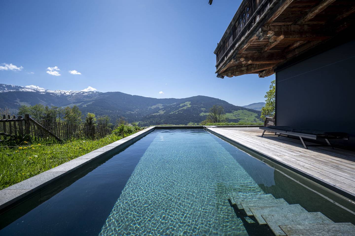 Chalet mit Ski-in/Ski-out Lage und Panoramablick