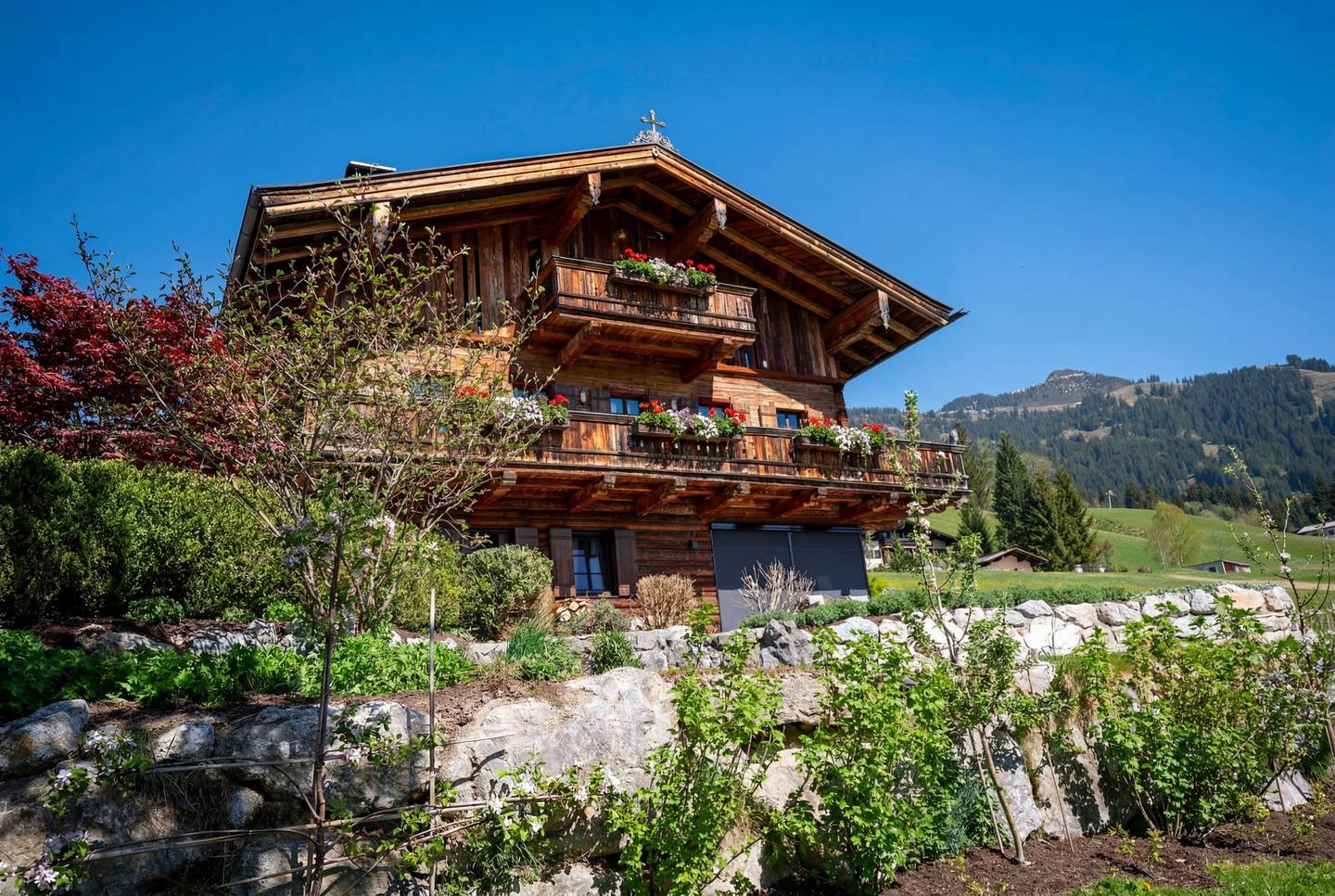 Chalet mit Ski-in/Ski-out Lage und Panoramablick