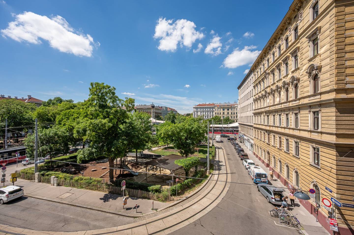 Altbauwohnung am Urban Loritz Platz mit Aufzug