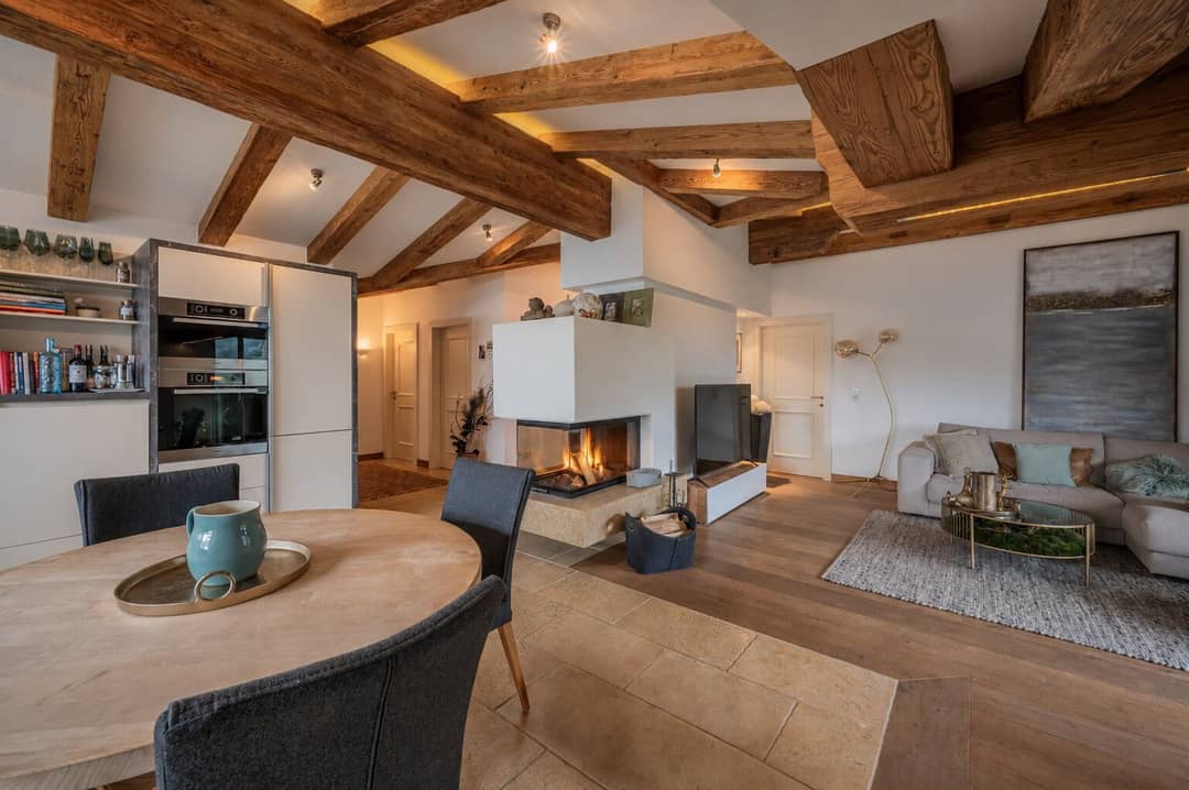 Attic apartment near ski lift with private sauna