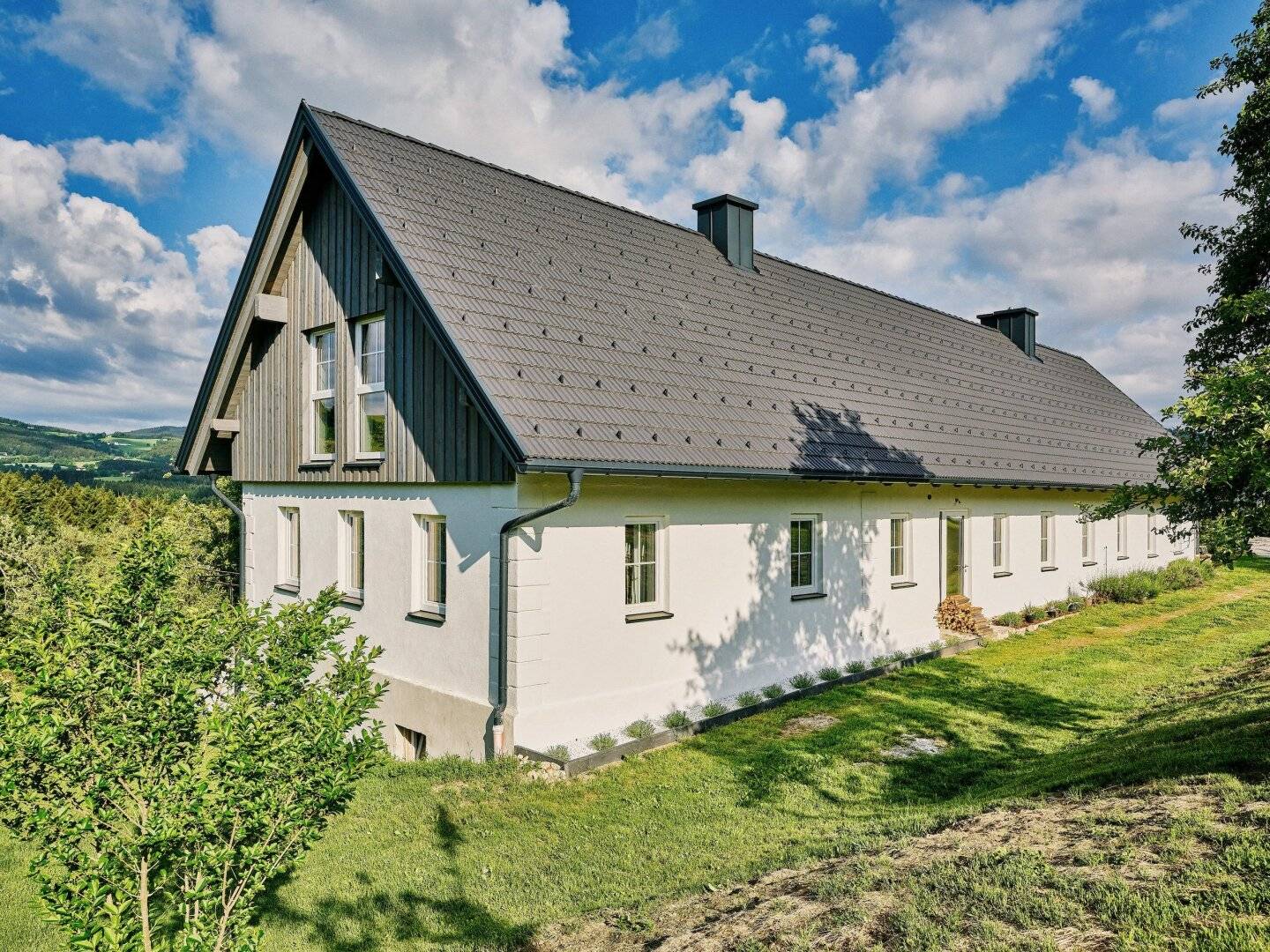 Renovierter Bauernhof mit großem Grundstück und Ausbaureserve