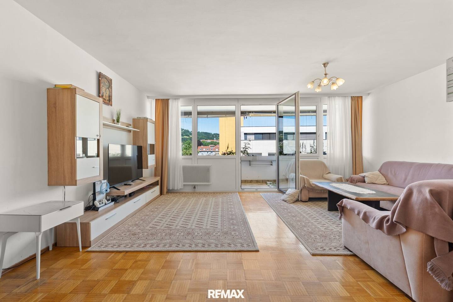 Wohnung LentiaCity mit Loggia nahe Donau