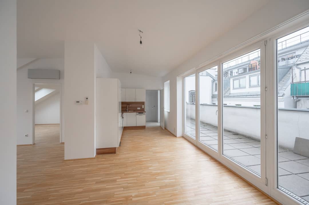 Dachgeschosswohnung am Urban Loritz Platz Terrasse