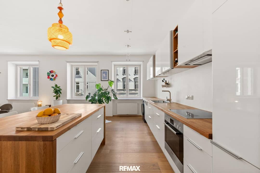 Wohnung Altbaustil Balkon nahe Hauptbahnhof