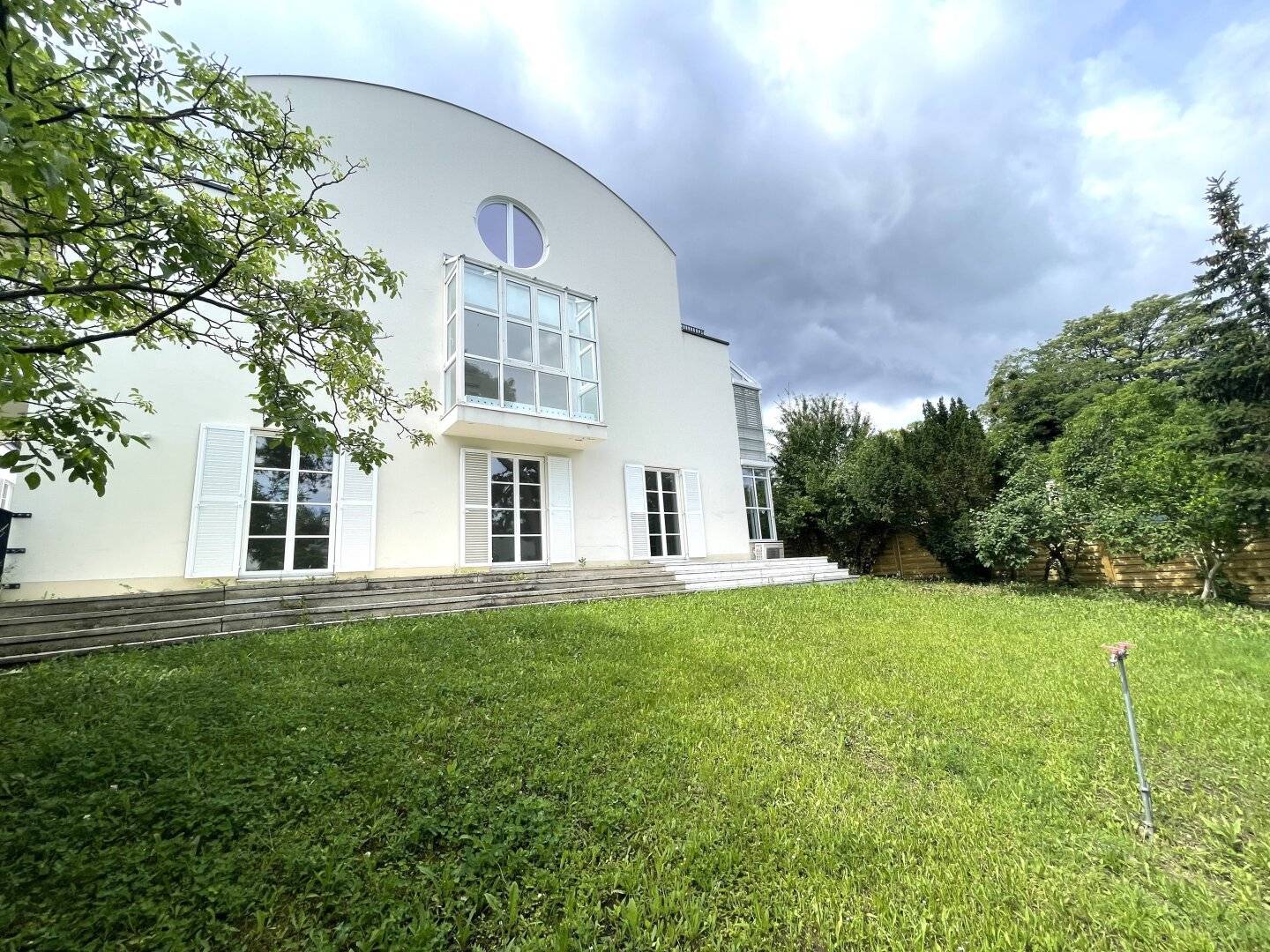 Wohnung mit Garten und Terrasse