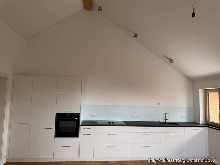 Dachgeschosswohnung Waldrandnähe Tiefgaragenplatz