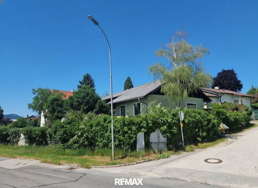 Grundstück mit Altbau in Hernstein