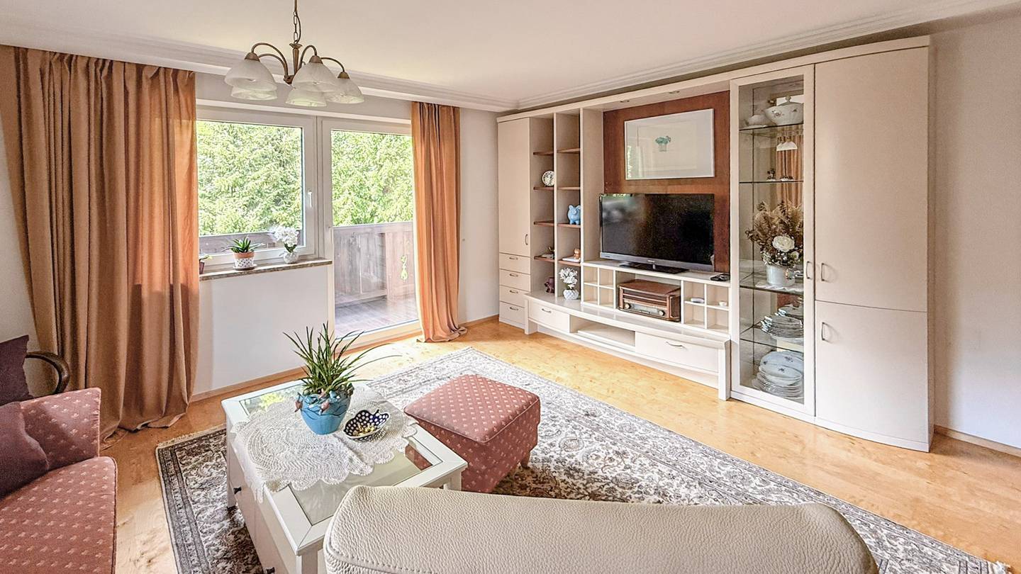 Erdgeschosswohnung nahe Ortszentrum Balkon