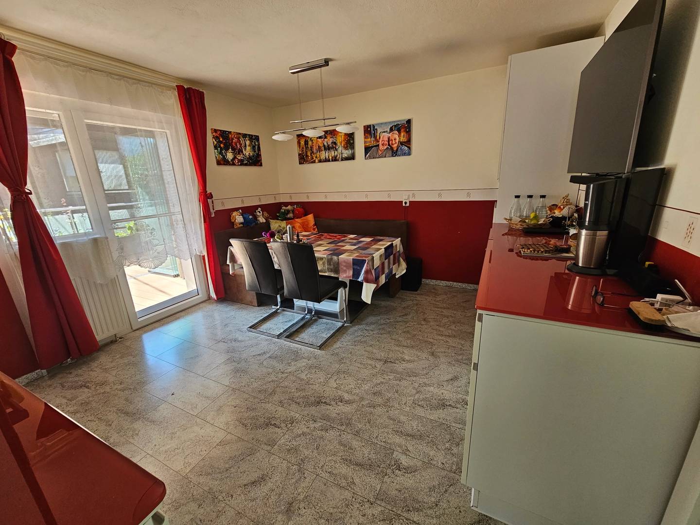 Spacious House with Southeast Terrace and Parking in Ebensee