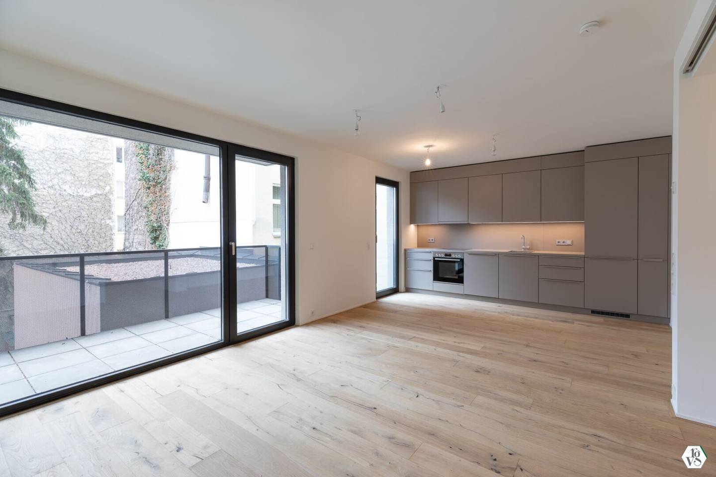 Wohnung am Brunnenmarkt mit Terrasse neuwertig