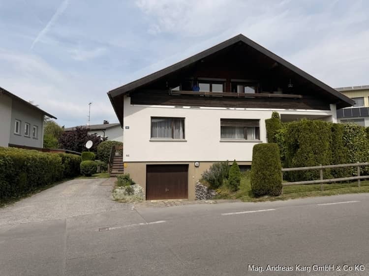 Geräumiges Einfamilienhaus mit Garten und Entwicklungspotenzial in sonniger Lage