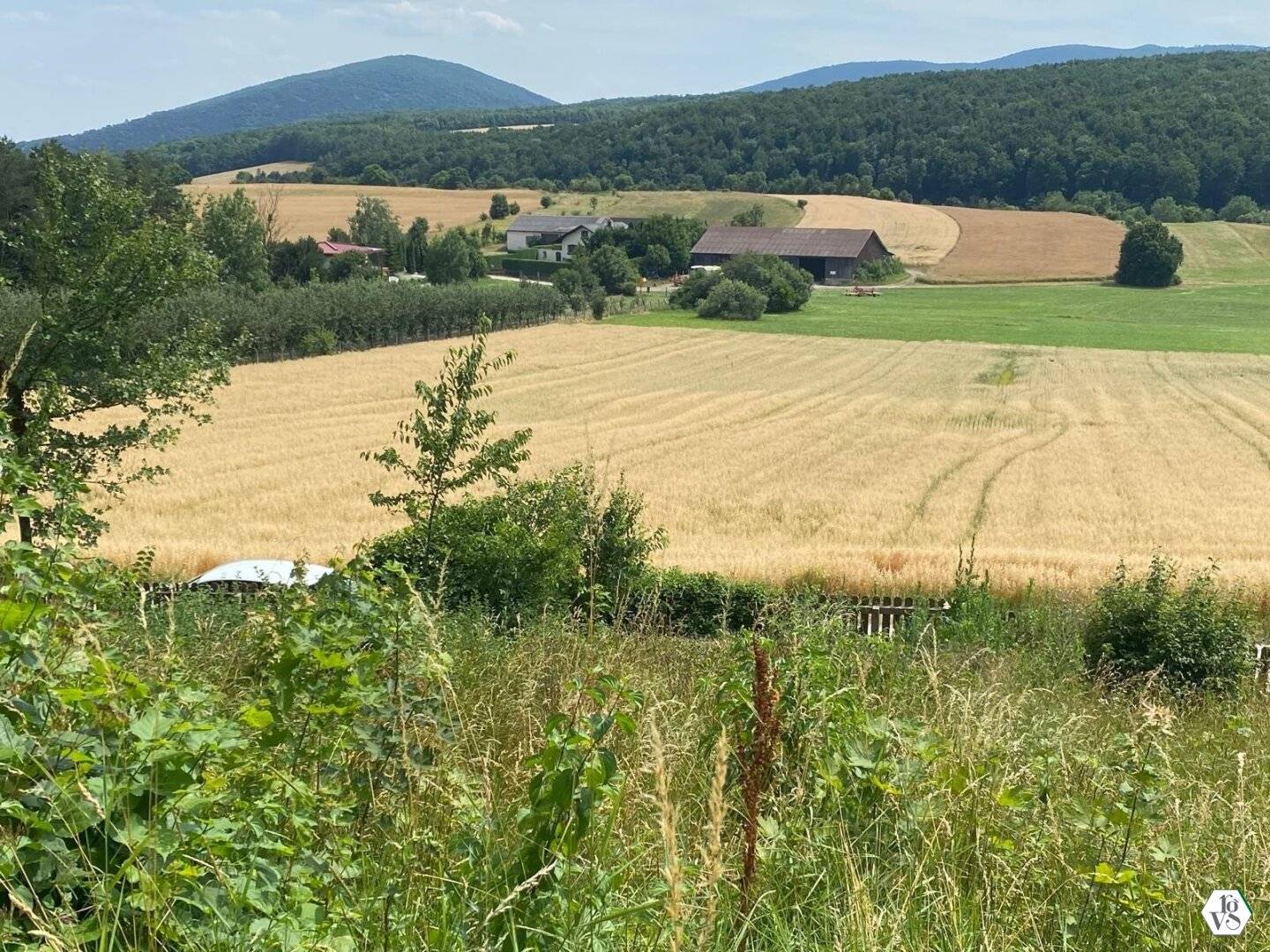 Plot with Distant View in Siegenfeld