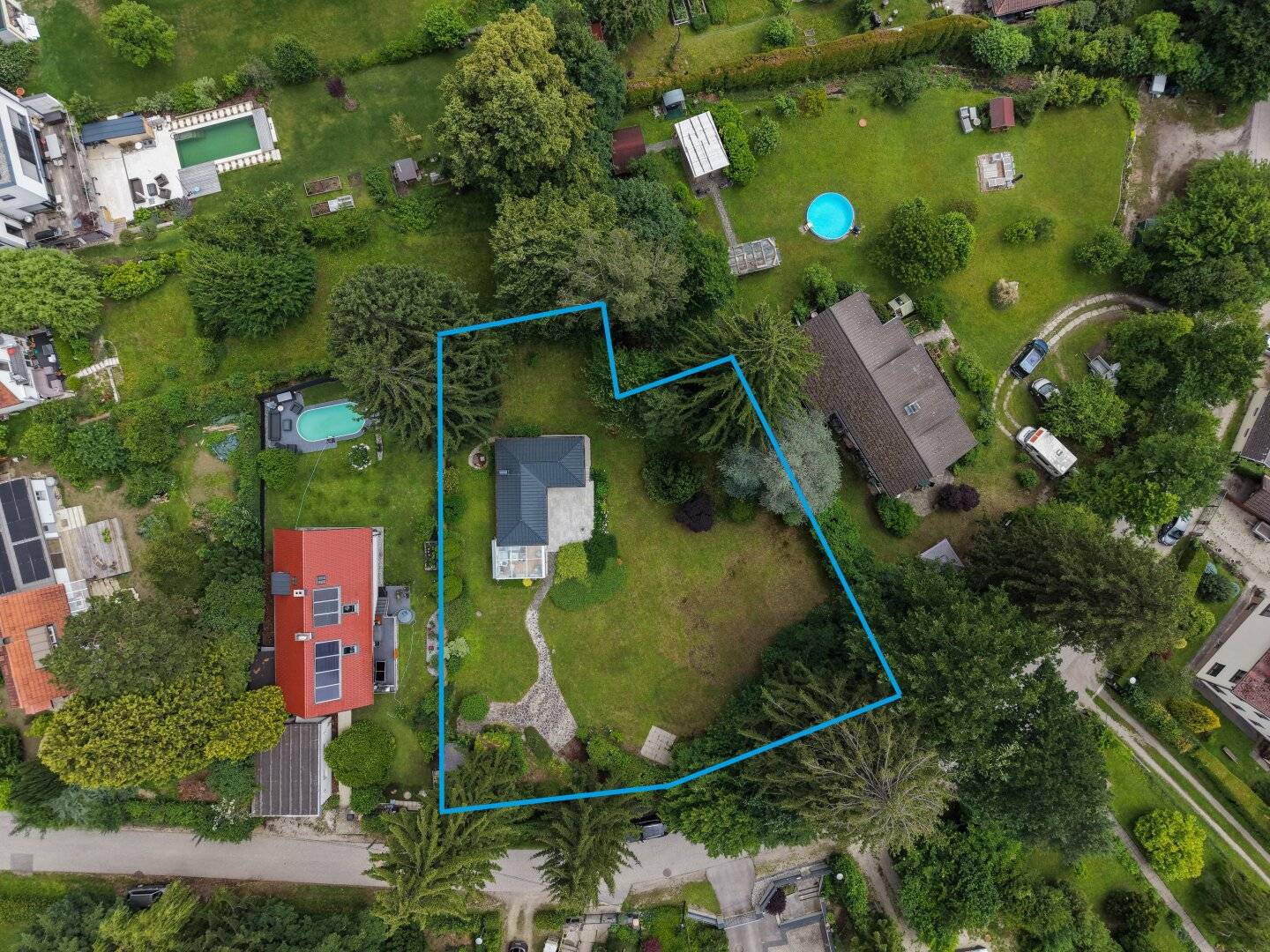 Parkähnliches Grundstück mit Sommerhaus und Entwicklungspotenzial in Pressbaum