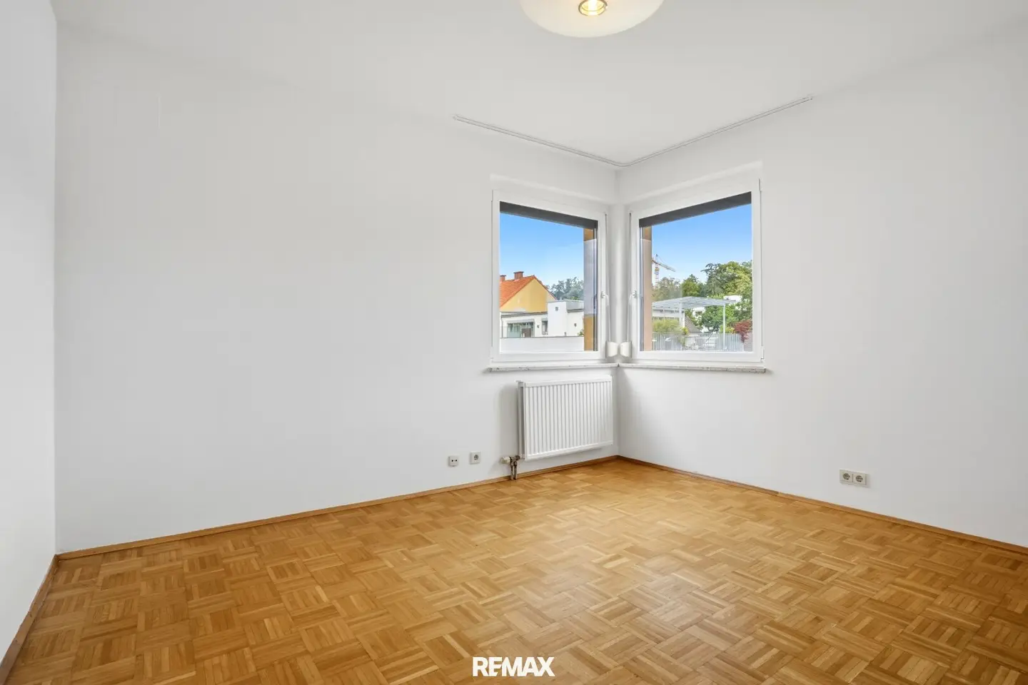 TOP LOCATION - Family apartment with potential at Römerberg