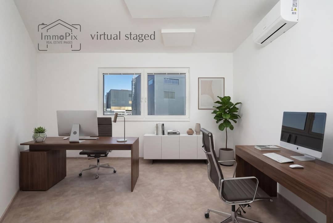 Bright upper floor office space with air conditioning and parking