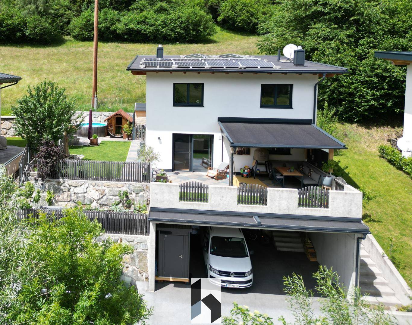 Ruhiges Einfamilienhaus mit Garten Pool und Terrasse