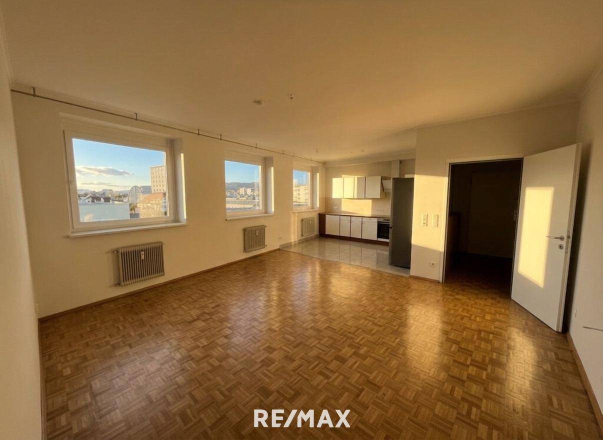 Modern apartment near the main station with panoramic view