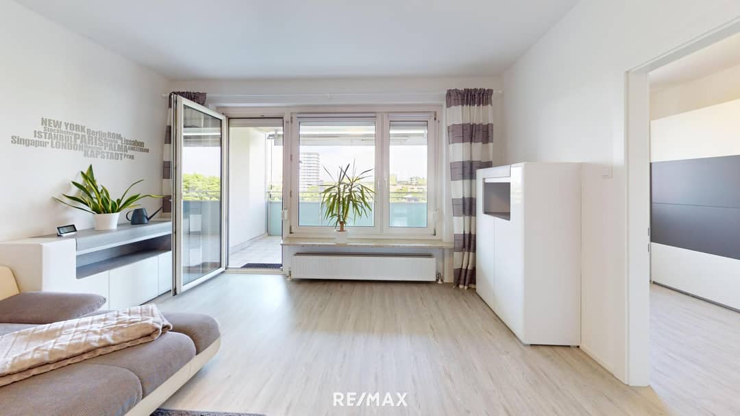 Wohnung mit Loggia und Alpenblick im Zentrum